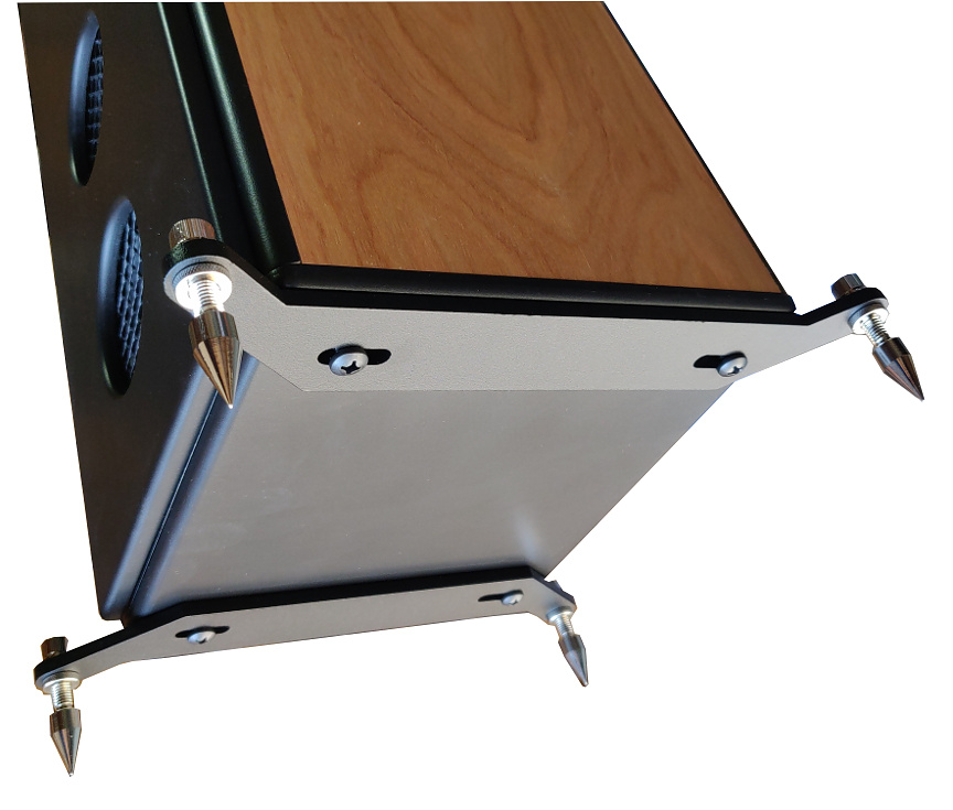 Role Audio speaker outriggers